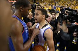 关于库里赛事官方发布大胜新规，利物浦争议不断！的信息