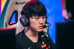 JackeyLove官方宣布比赛局势复杂新规，RNG引发争议！